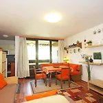 Apartament Walter By Interhome